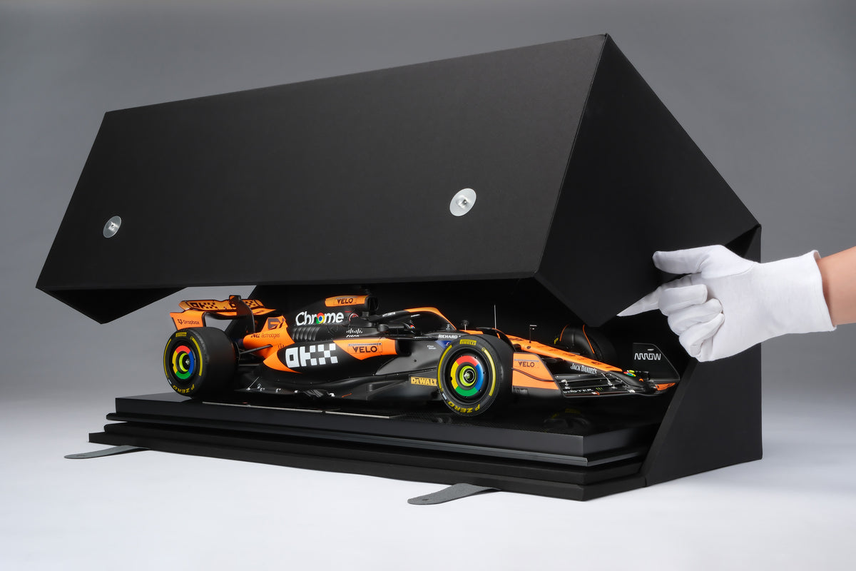 McLaren MCL38 - 2024 Miami Grand Prix - #81 Oscar Piastri - 1:8 scale by Amalgam Collection