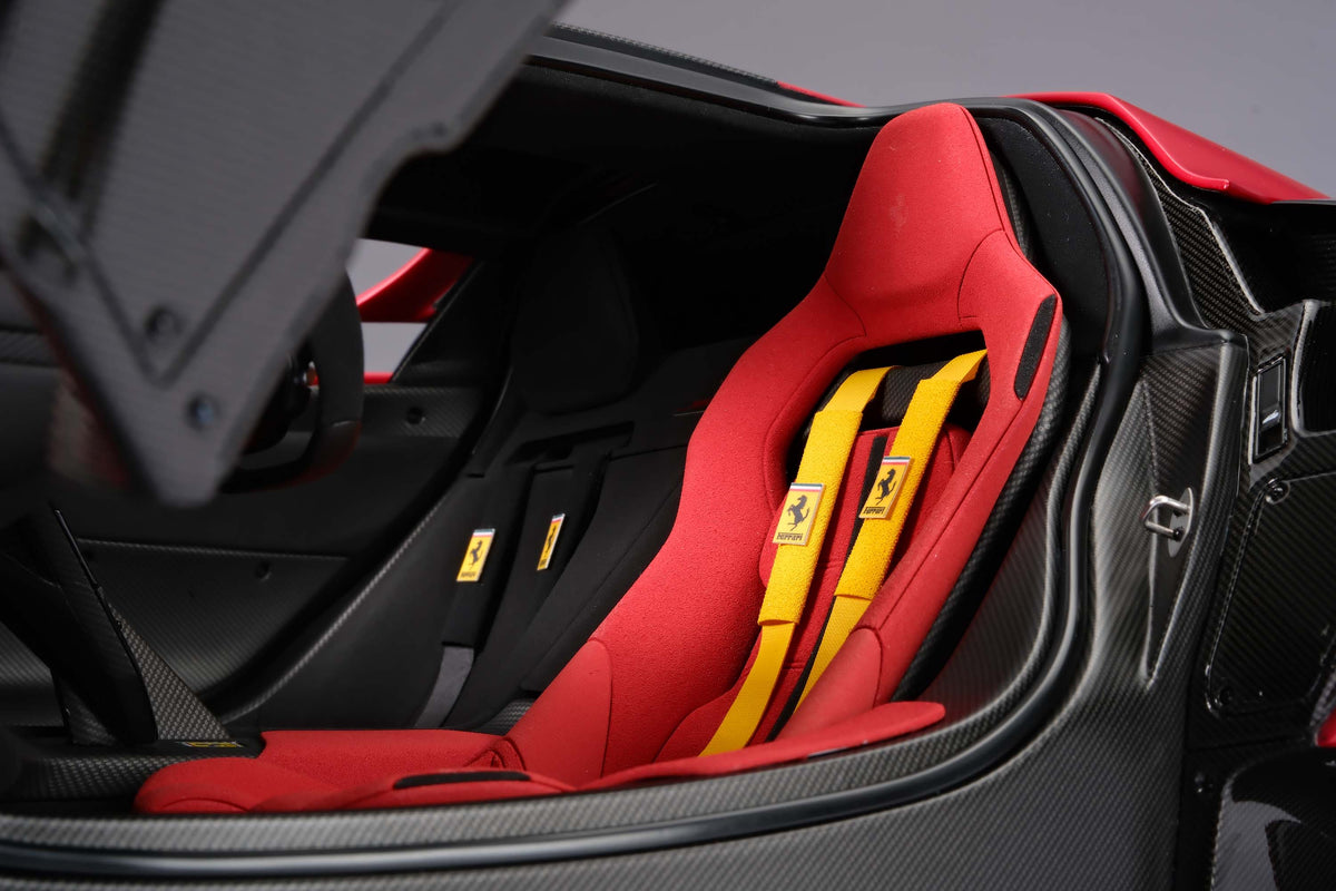 Ferrari F80 (2024) - 2025 Racing Red - 1:8 scale