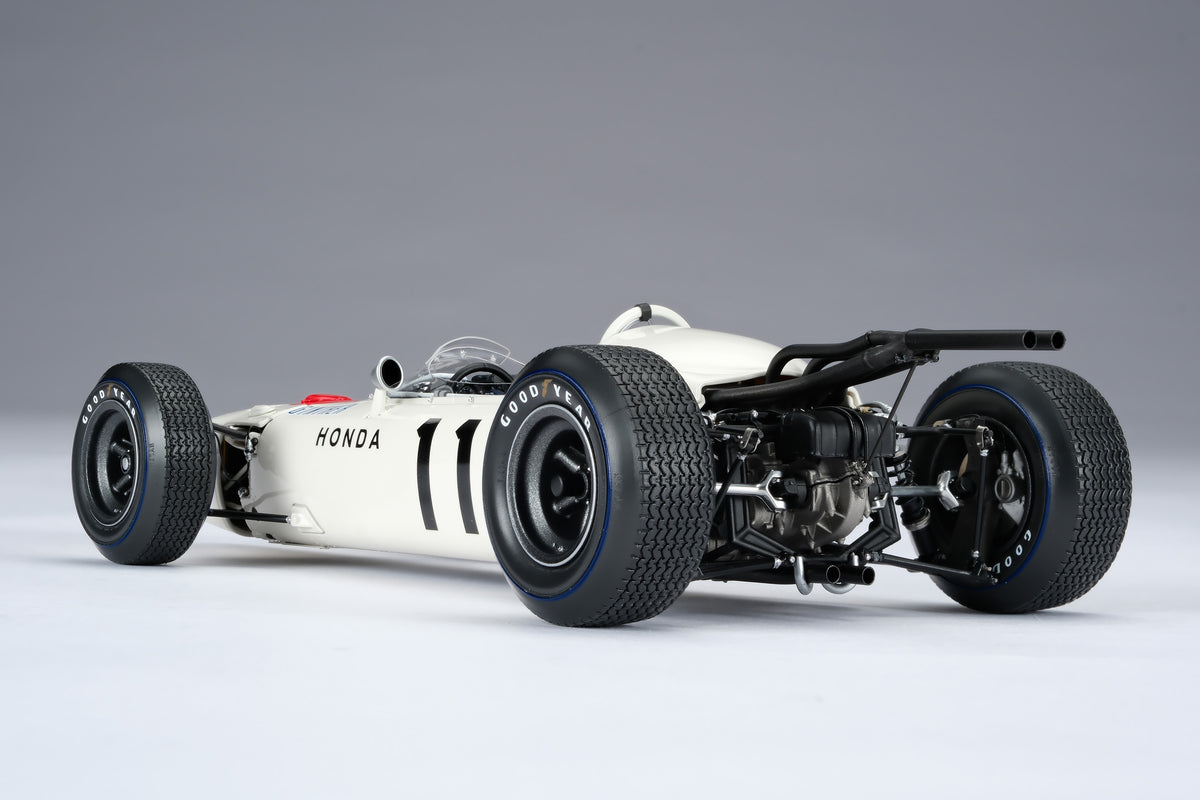 Honda RA272 - 1965 Mexican Grand Prix Winner - Richie Ginther - 1:18 scale