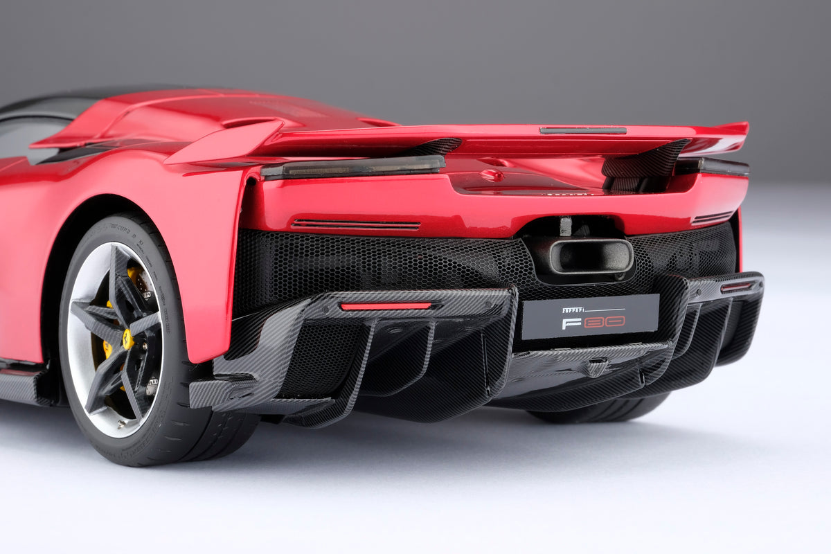 Ferrari F80 - Rosso Supercar - 1:18 scale