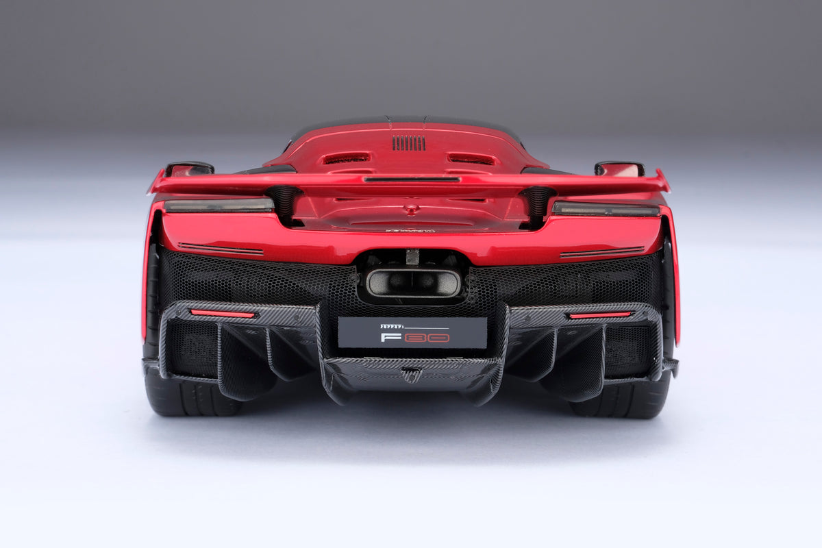 Ferrari F80 - Rosso Supercar - 1:18 scale