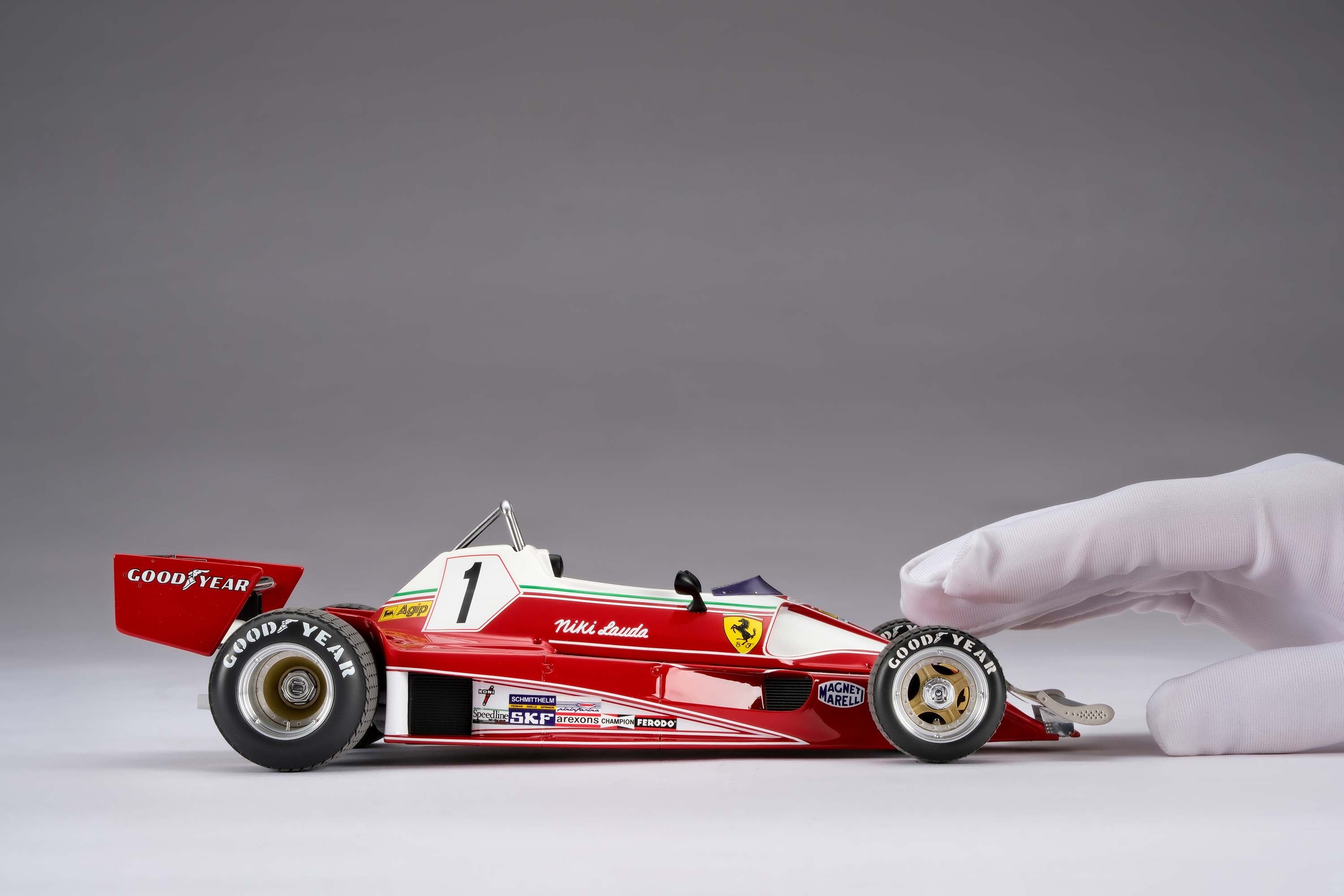 Ferrari 312 T2 (1976) - Niki Lauda – Amalgam Collection