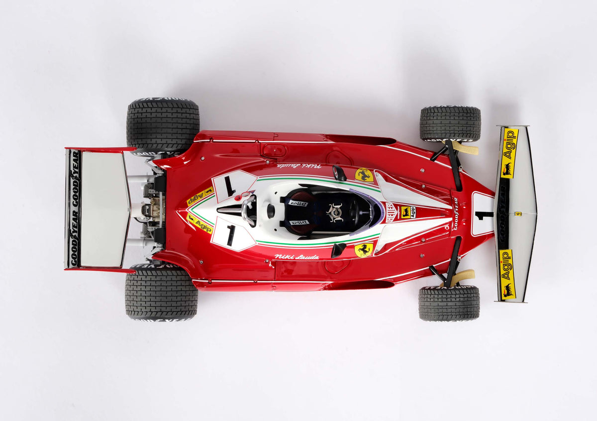 Hunt v Lauda - Ferrari 312 T2 & McLaren M23D - 1976 Japanese Grand Prix - 1:18 scale models
