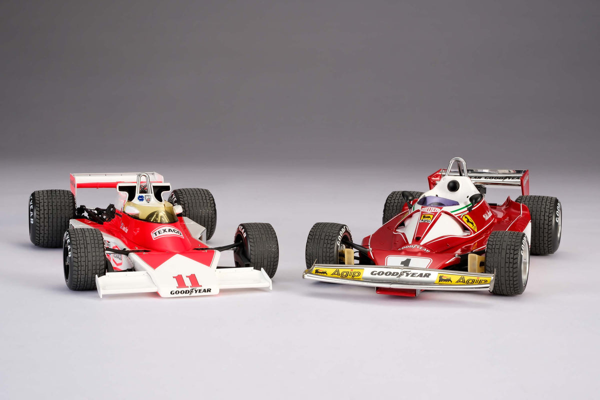 Hunt v Lauda - Ferrari 312 T2 & McLaren M23D - 1976 Japanese Grand Prix - 1:18 scale models