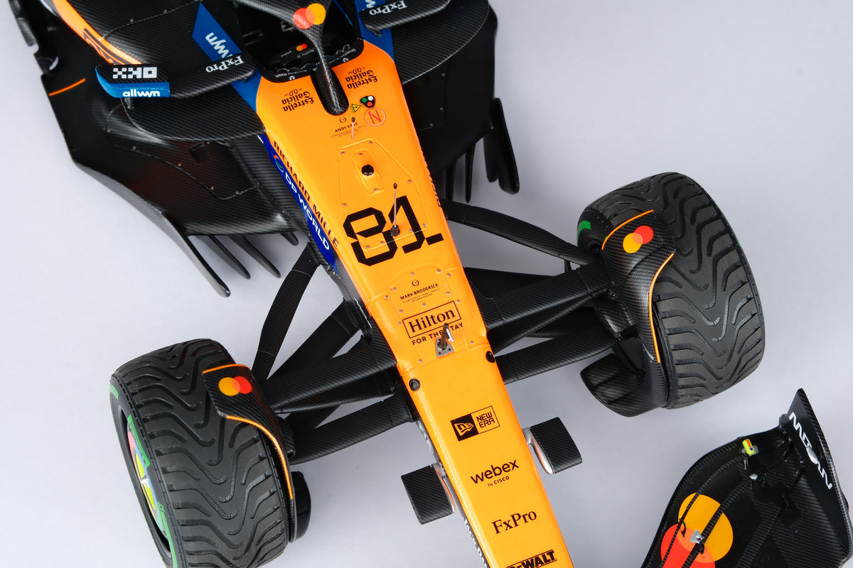 McLaren MCL39 - 2025 Australian Grand Prix - #81 Oscar Piastri at 1:18 scale by Amalgam Collection