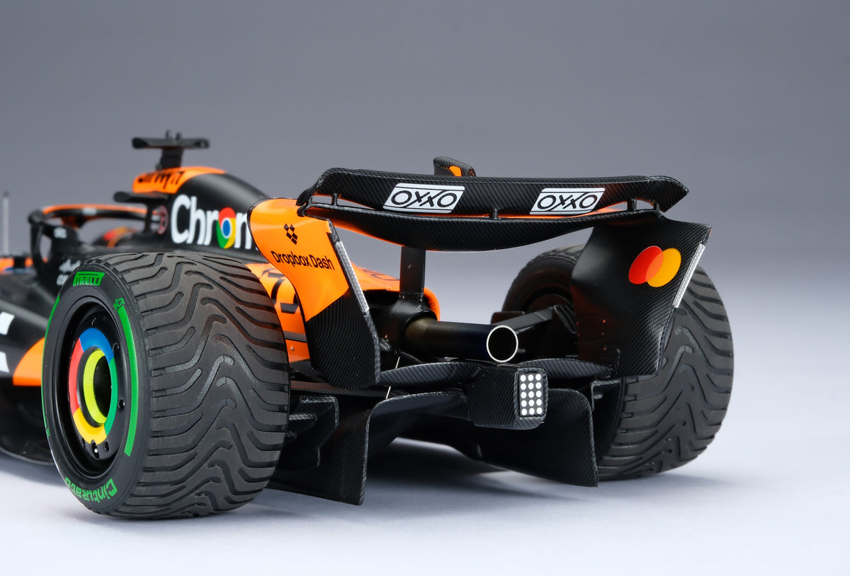 McLaren MCL39 - 2025 Australian Grand Prix - #81 Oscar Piastri at 1:18 scale by Amalgam Collection