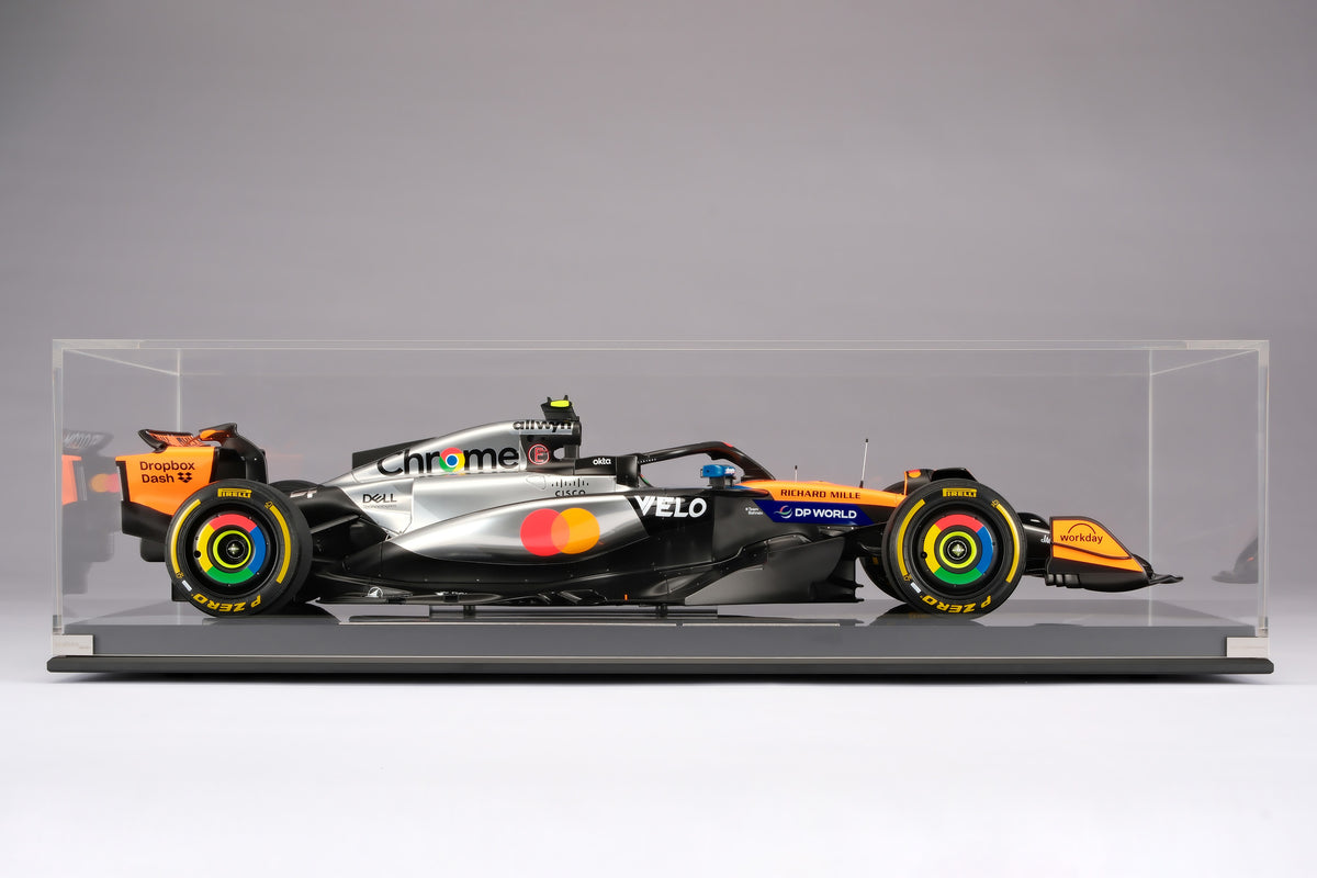 McLaren MCL39 - 2025 British Grand Prix - Lando Norris - at 1:8 scale by Amalgam Collection
