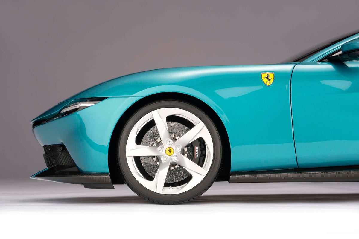 Ferrari Amalfi (2026) - Verde Costiera - 1:8 scale