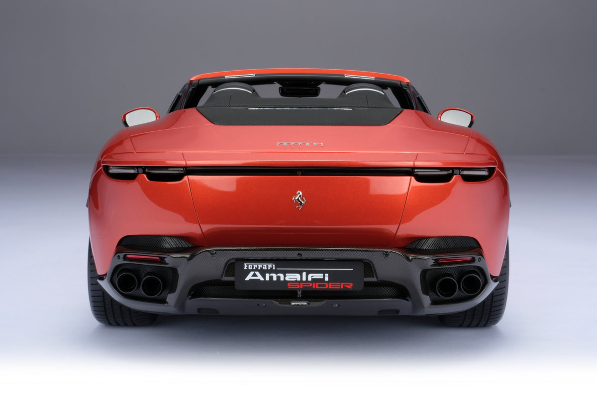 Ferrari Amalfi Spider (2026) - Rosso Tramonto - Échelle 1:8