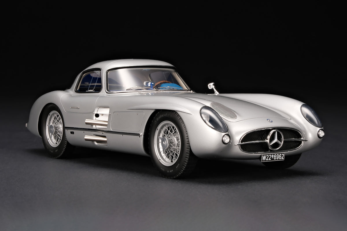 Mercedes-Benz 300 SLR Uhlenhaut Coupe - Silver Grey Metallic - 1:18 scale