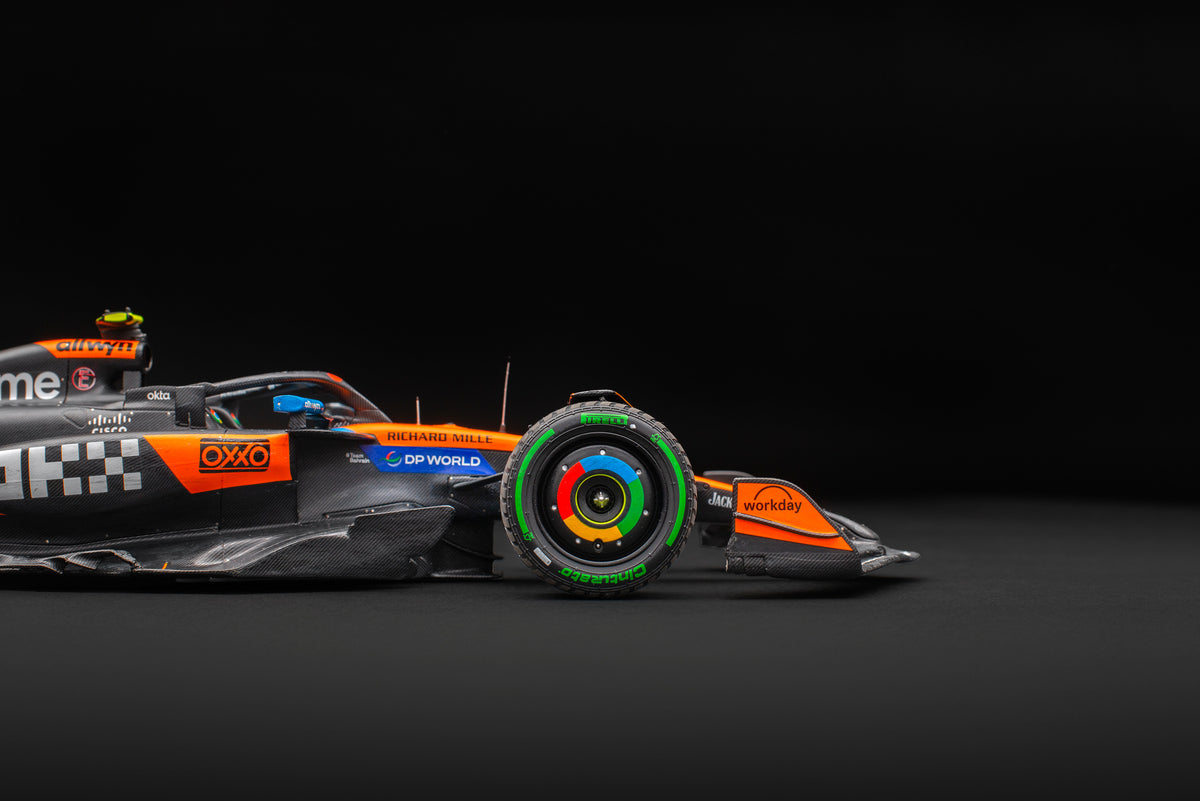 McLaren MCL39 - Vainqueur du Grand Prix d'Australie 2025 - Effets de l'usure de la course - Lando Norris - Échelle 1:18