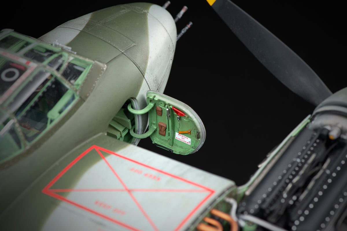 DH.98 Mosquito - FB.VI HX922