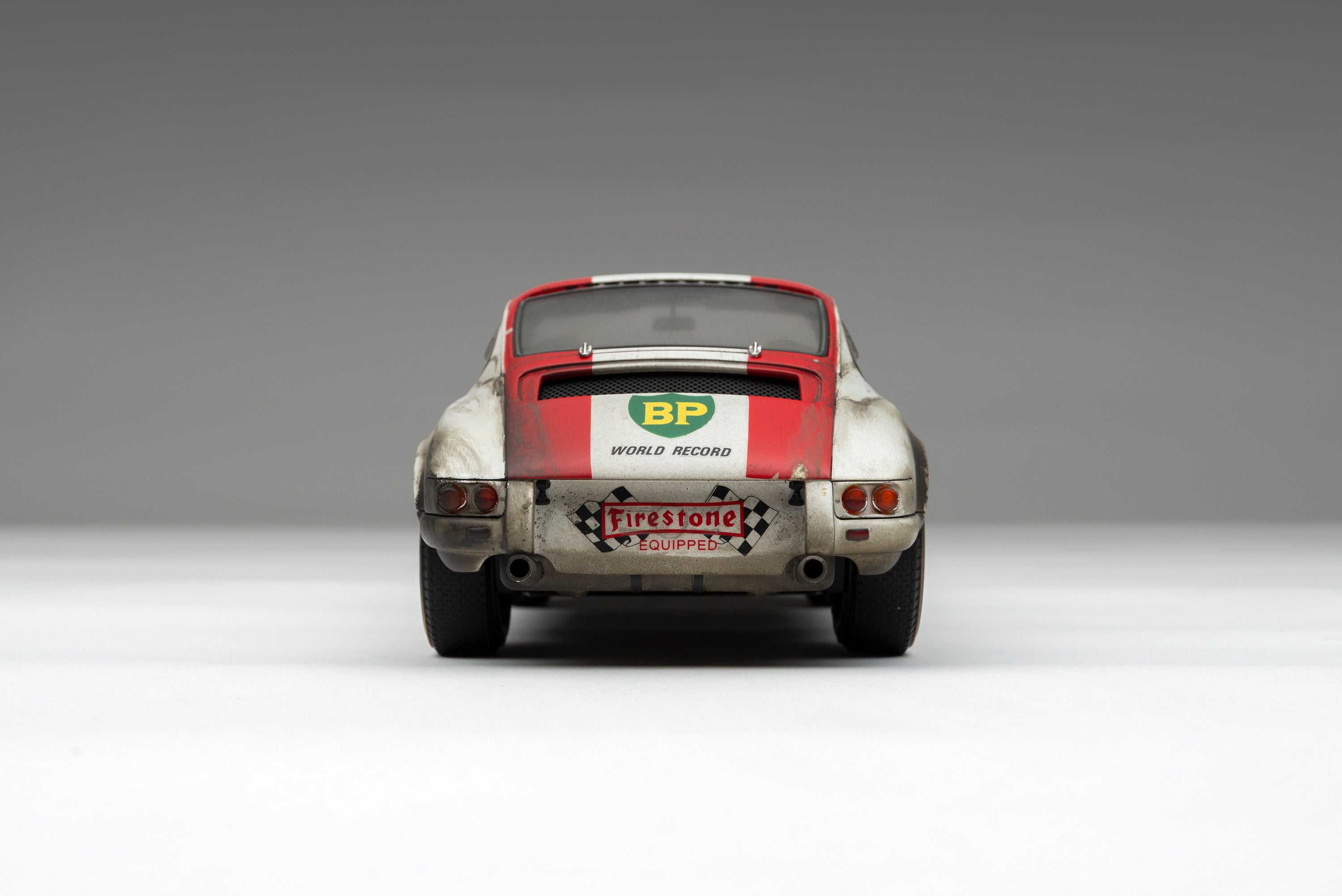 Porsche911R1.18ScaleWeathered-