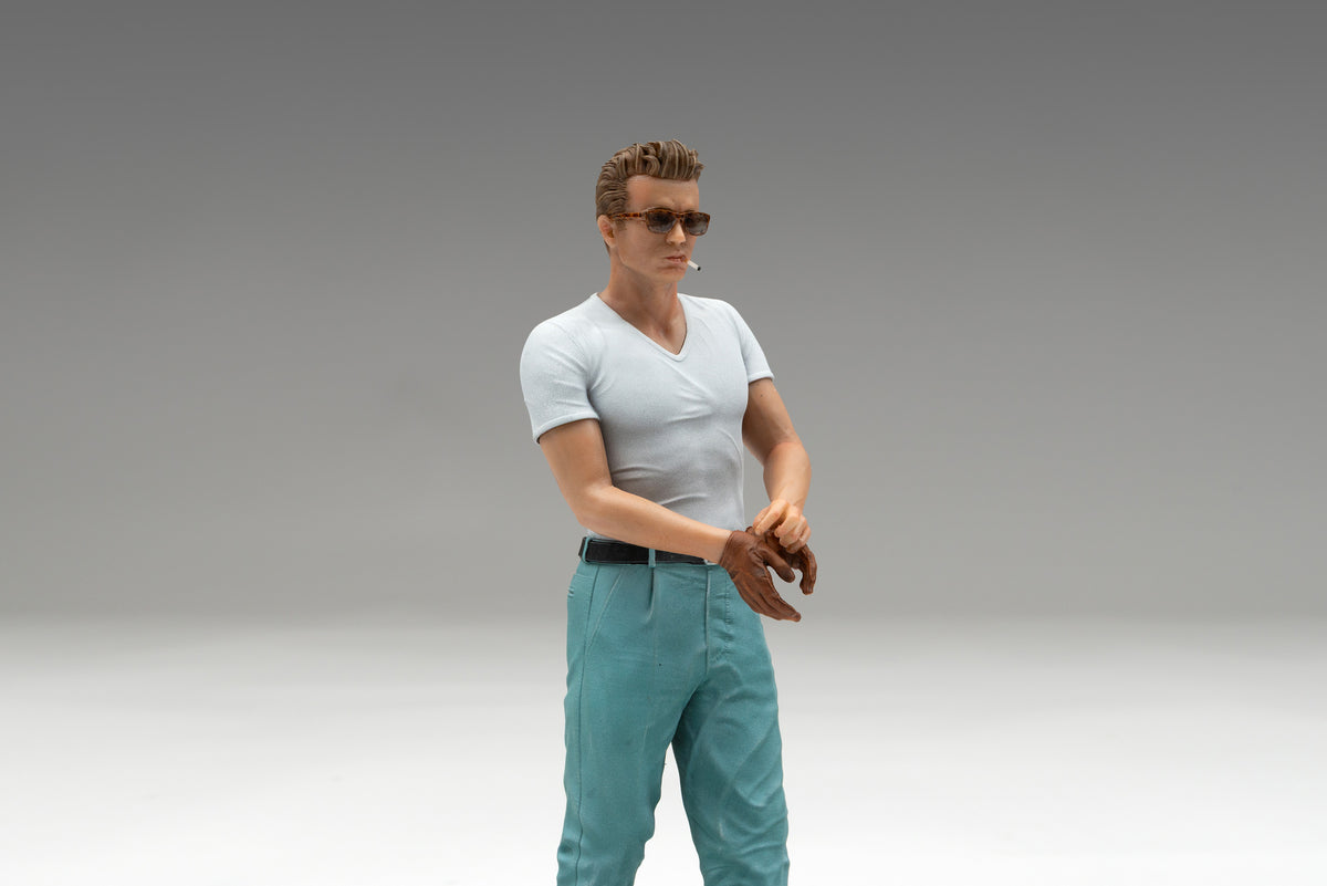 Porsche 550 RS Spyder 'Little Bastard' (1955) James Dean Figure Edition at 1:8 scale by Amalgam Collection