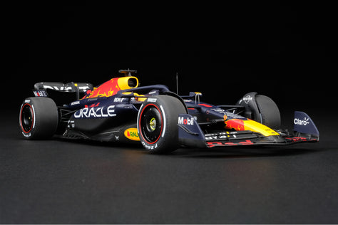 Oracle Red Bull Racing RB19 - Max Verstappen