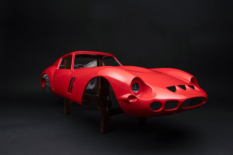 Ferrari 250 GTO – Nachbildung der Karosserie aus Lackiertem Aluminium