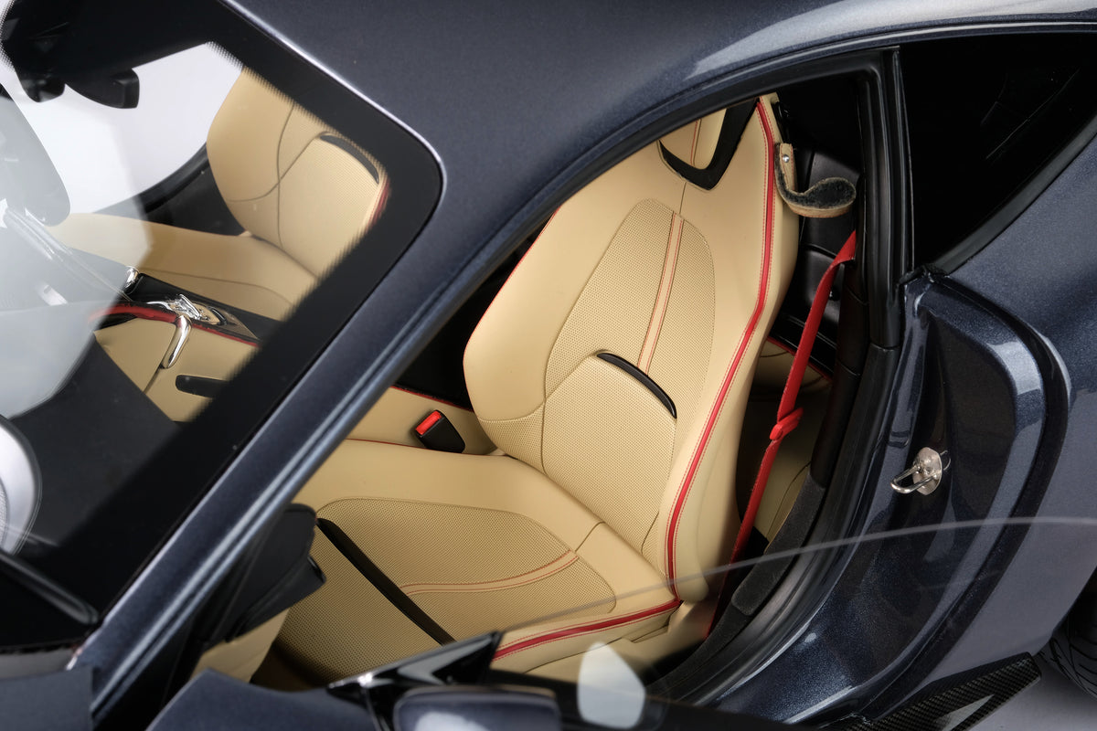 Ferrari Roma - Tailor Made