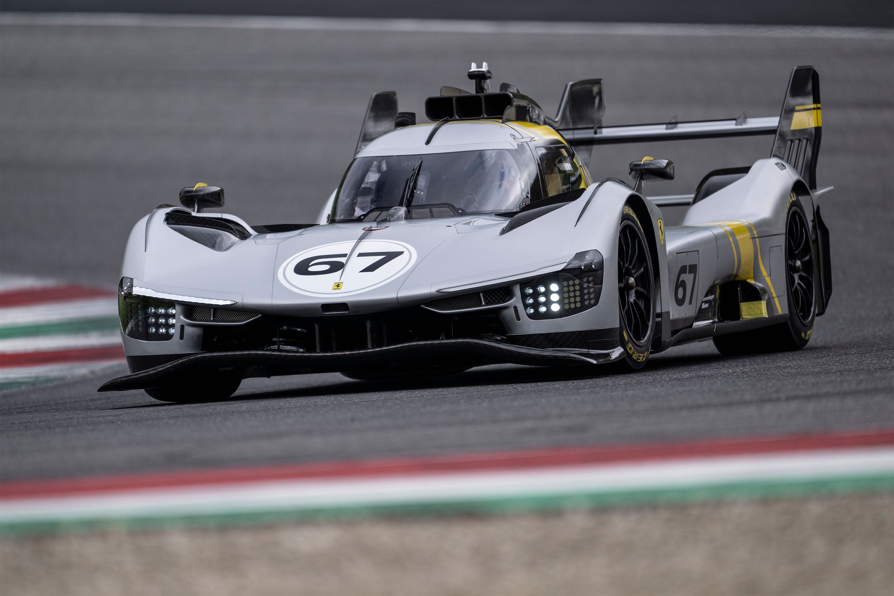 フェラーリ 499P モディフィカータ (2024) - 特注 – Amalgam Collection