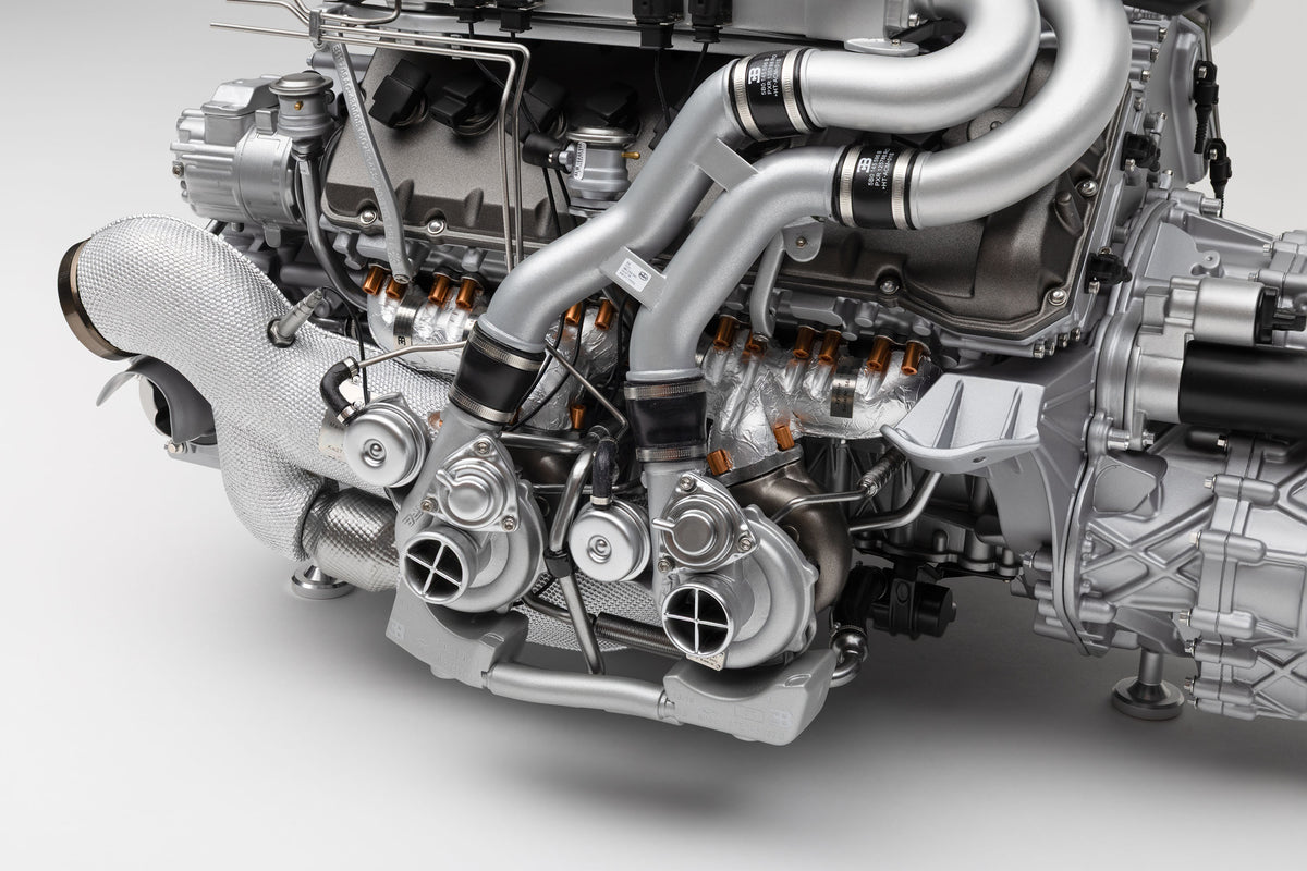 Bugatti Veyron W16 Engine and Gearbox at 1:4 scale