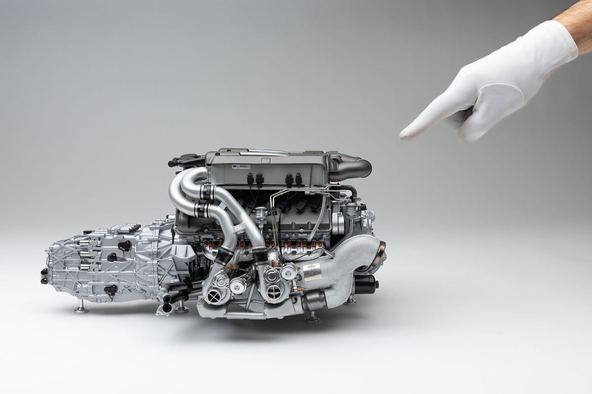 Bugatti Veyron W16 Engine and Gearbox at 1:4 scale