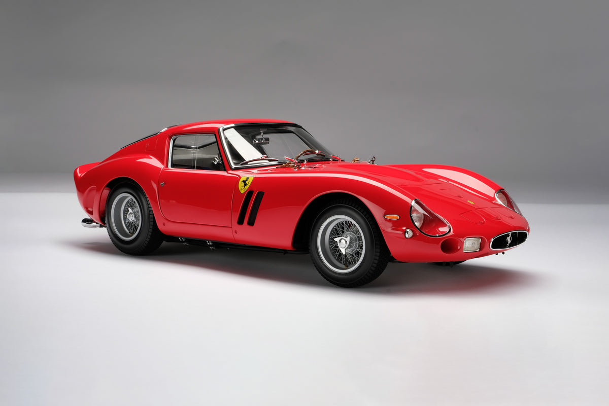 Ferrari 250 GTO - Road Specification (1962) - 1:8 scale
