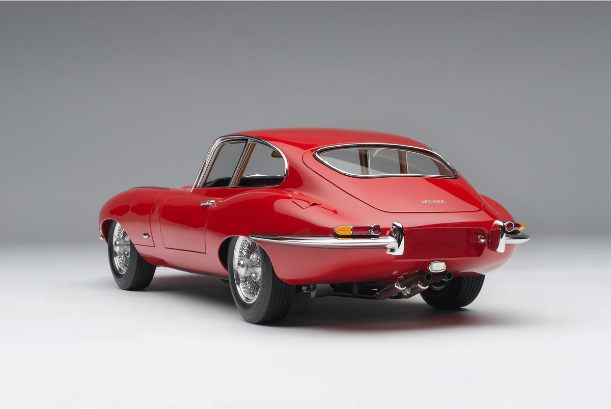 Jaguar E-type Coupé (1961) - Série 1 - Échelle 1/8