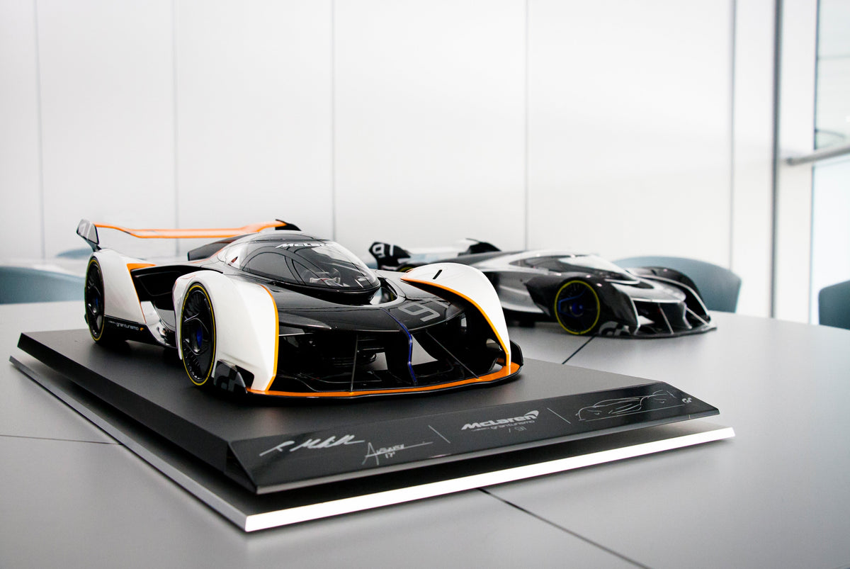 McLaren Ultimate Vision Gran Turismo (2017) - Signed Edition - Noir de Noir, Performance & Ulterior Future