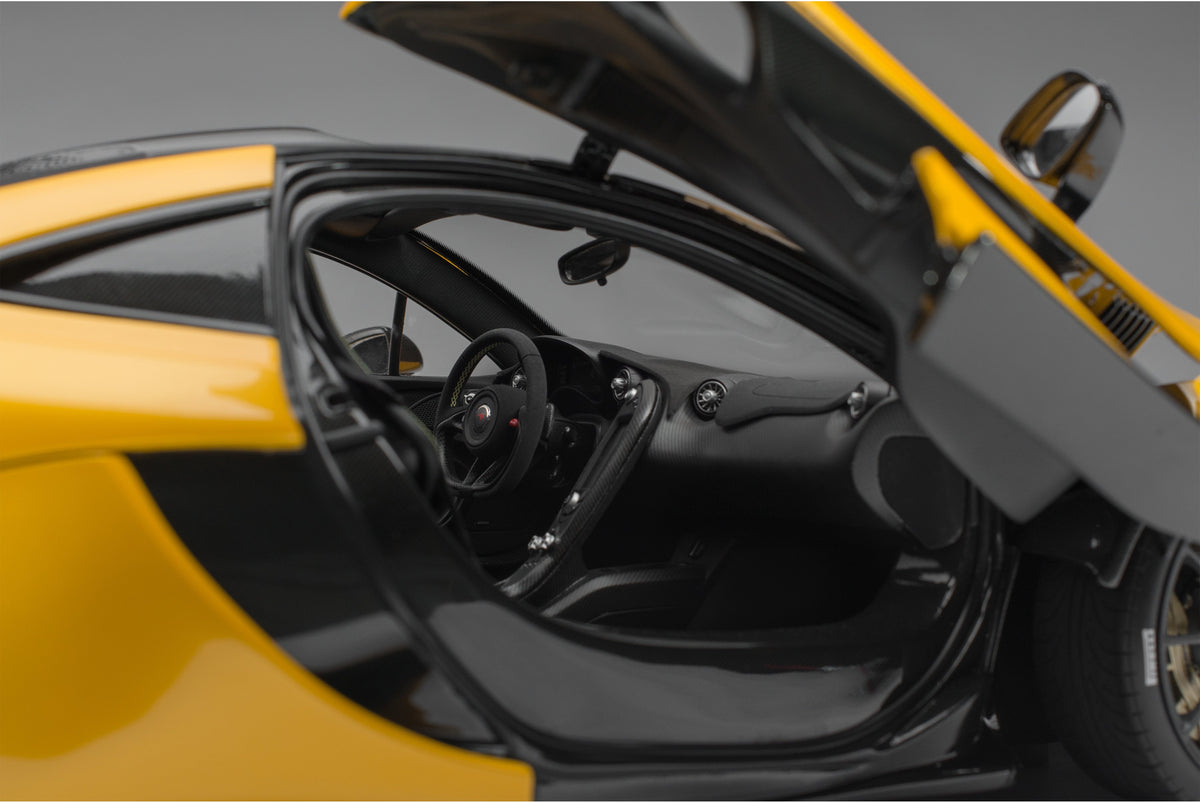 McLaren P1 (2012) - Edition in Volcano Yellow