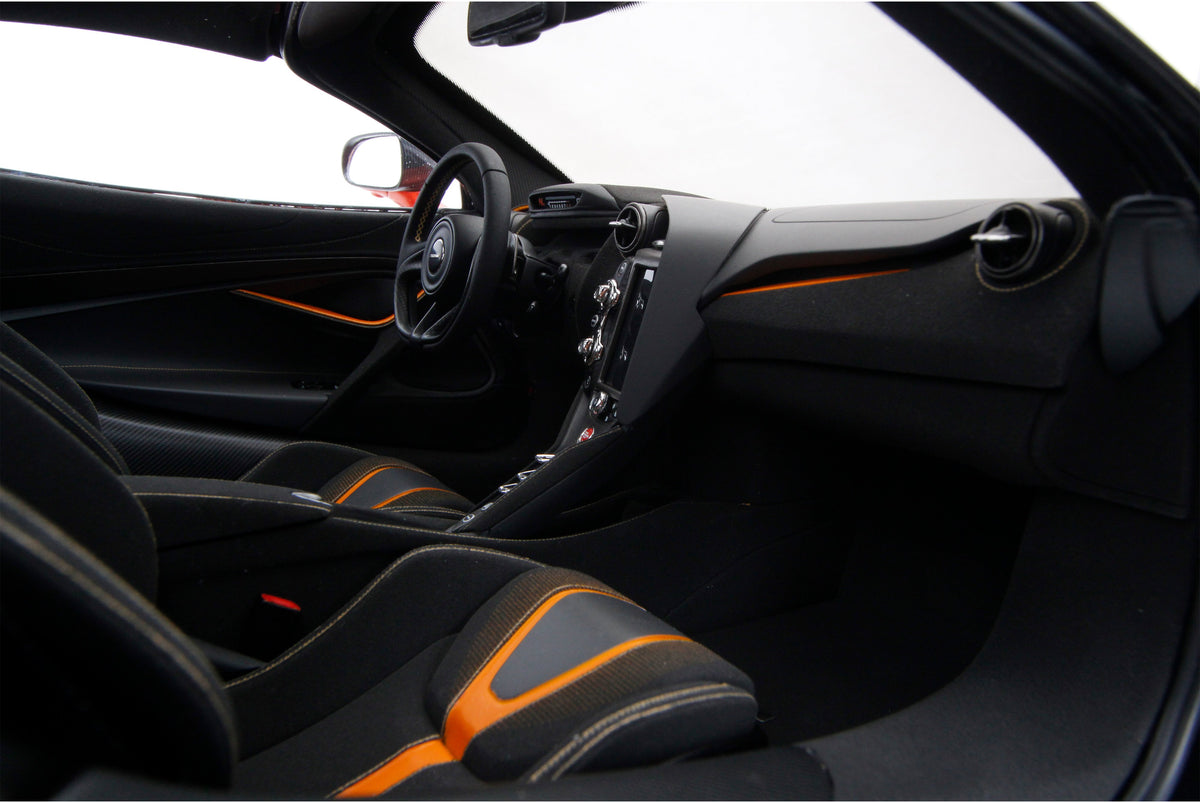 McLaren 720S (2017) - Azores Orange - 1:8 scale