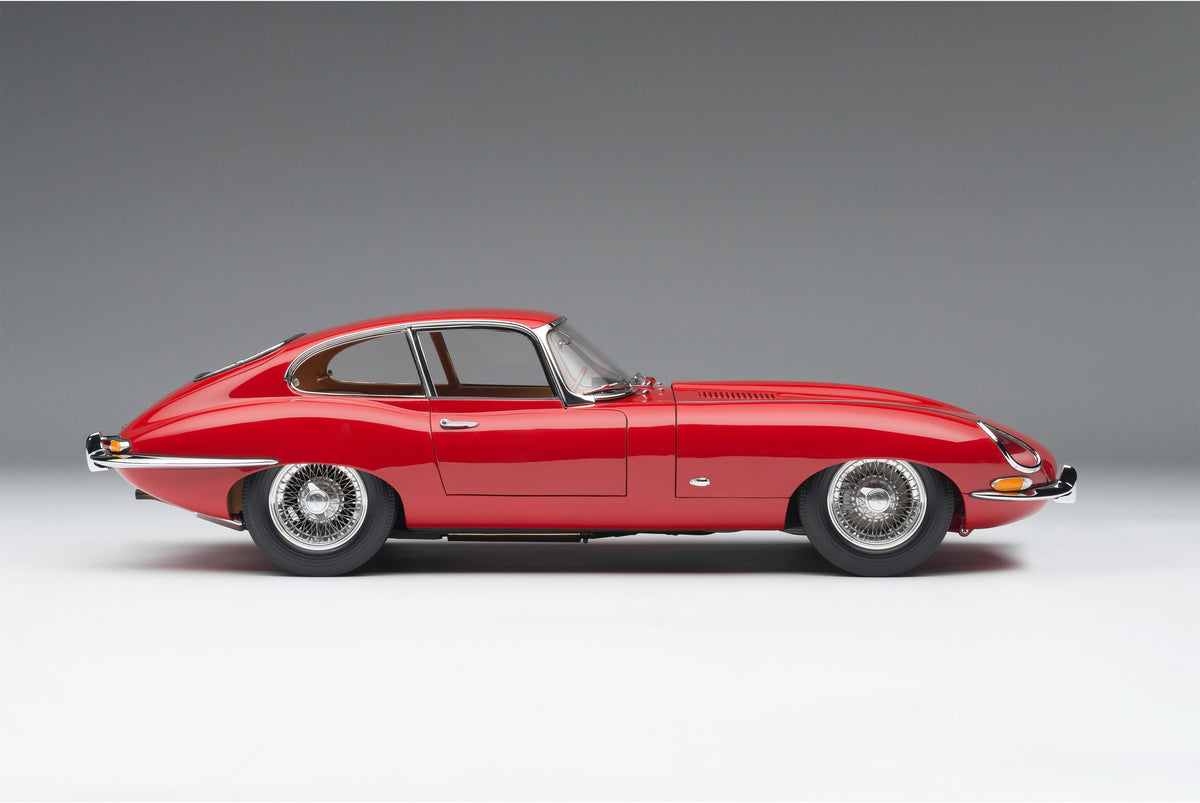Jaguar E-type Coupé (1961) - Série 1 - Échelle 1/8