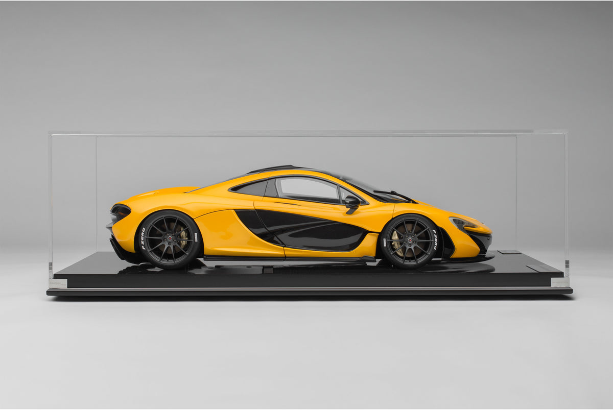 McLaren P1 (2012) - Edition in Volcano Yellow
