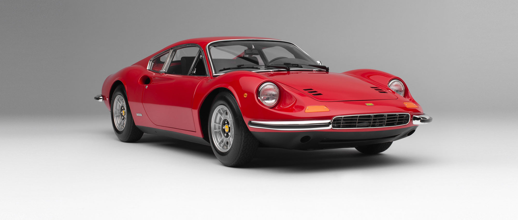 Уникальные характеристики, которые отличают особенную модель Dino 246 GT