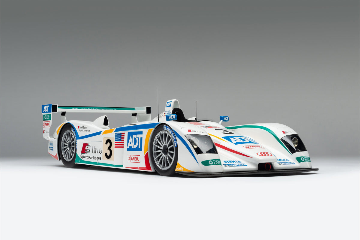Audi R8 - 2005 Le Mans Winner - 1:8 scale