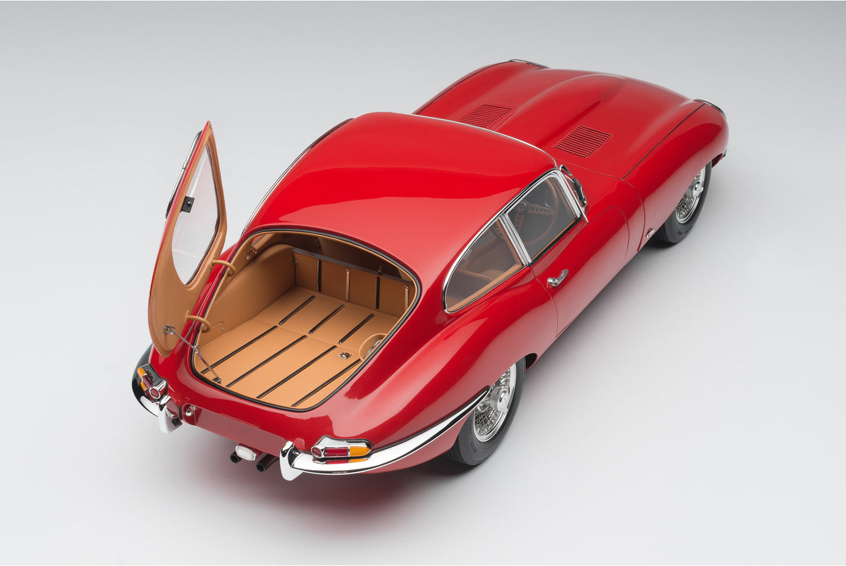 Jaguar E-type Coupé (1961) - Série 1 - Échelle 1/8