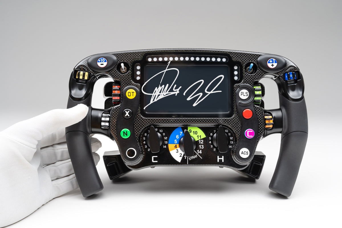 Volant McLaren MCL36 - Édition Signature (2022)