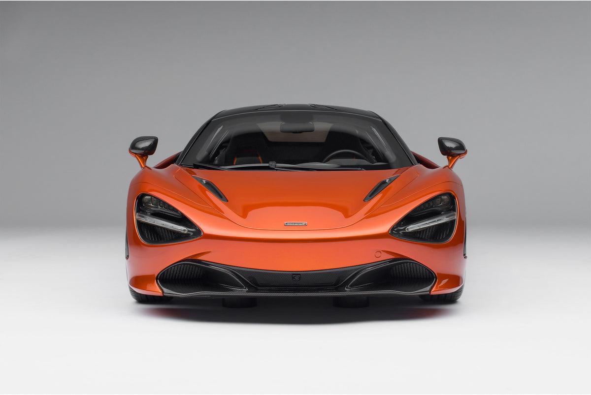 McLaren 720S (2017) - Azores Orange - 1:8 scale