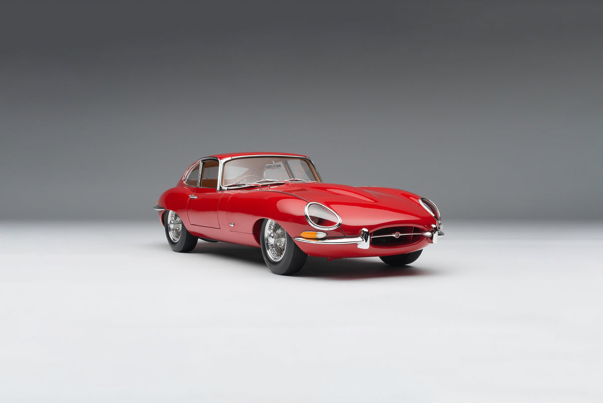 Jaguar E-type Coupe (1961) - Series 1 - 1:8 scale