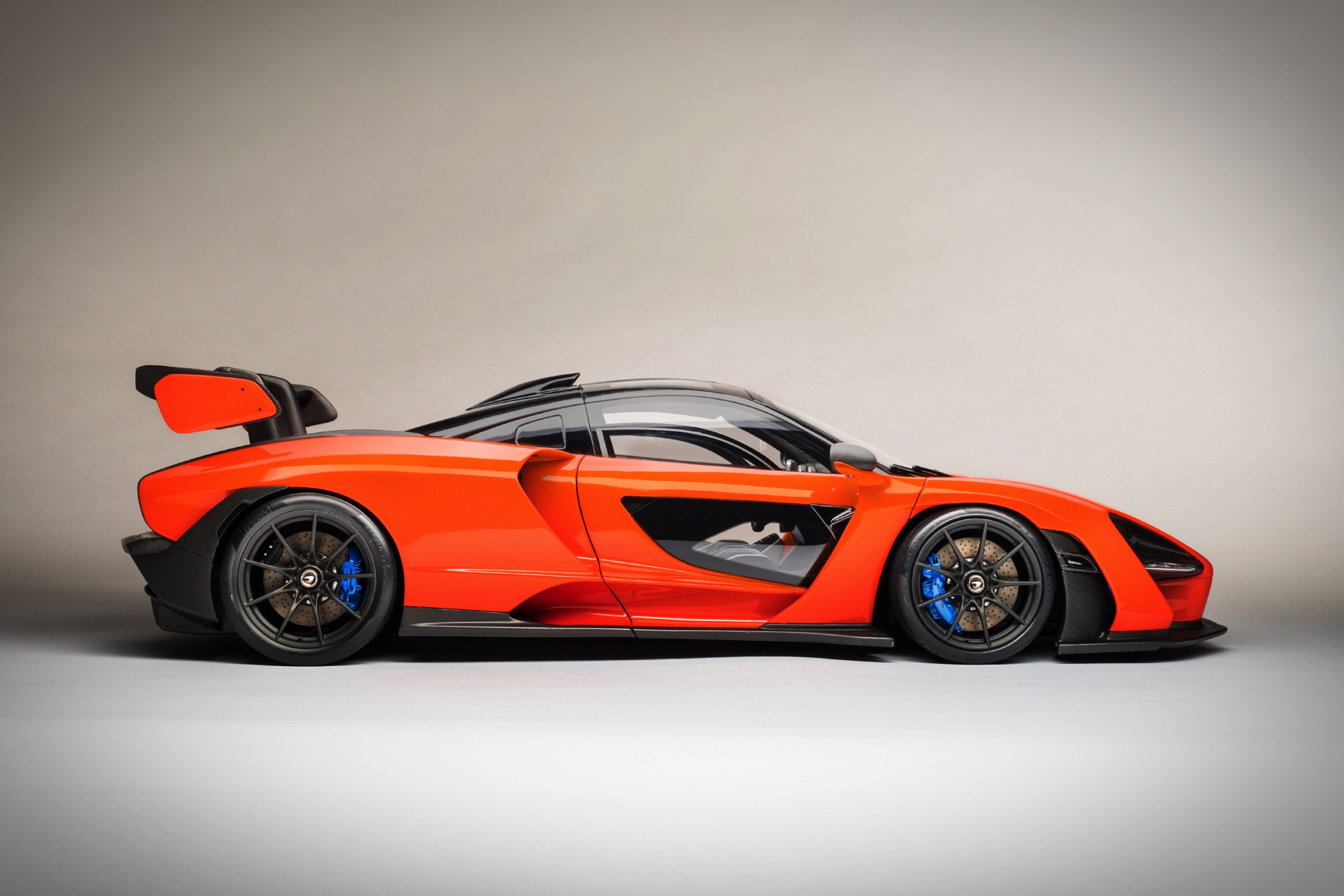 McLaren Senna (2018) – Amalgam Collection