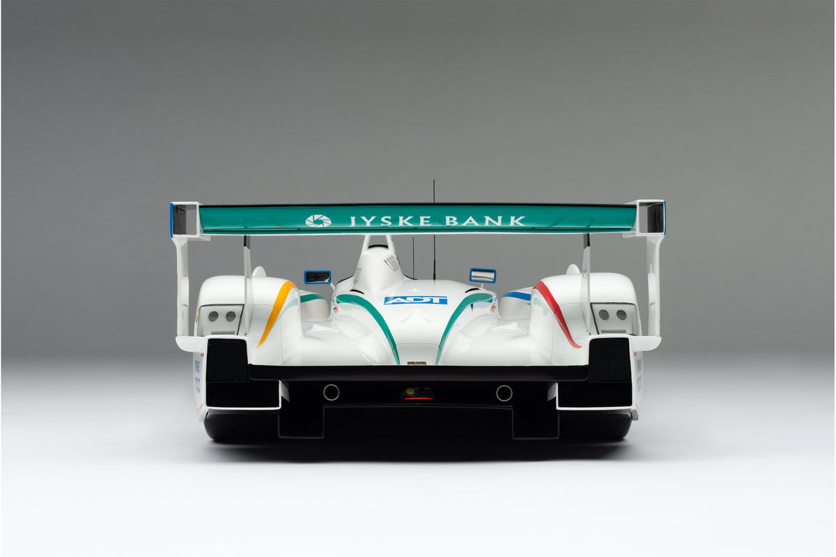 Audi R8 - 2005 Le Mans Winner - 1:8 scale