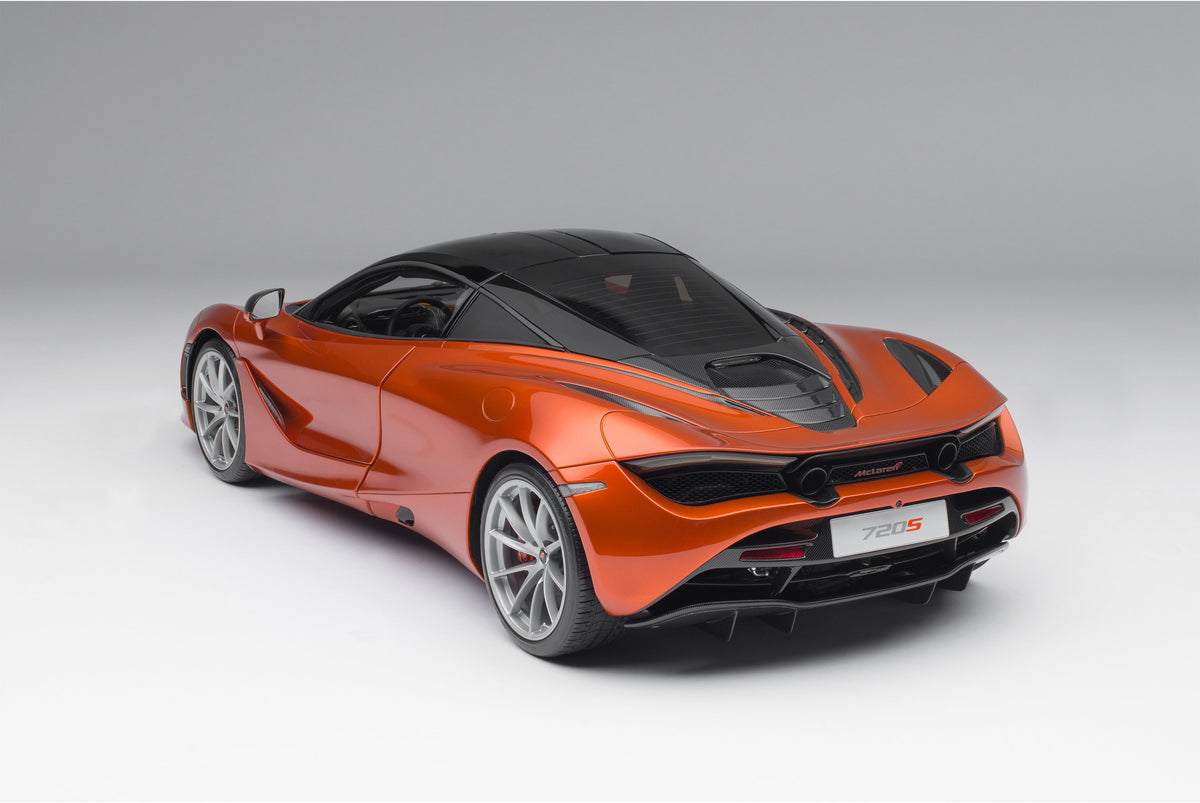 McLaren 720S (2017) - Azores Orange - 1:8 scale