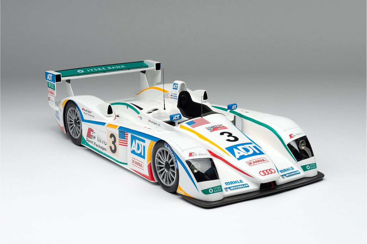 Audi R8 - 2005 Le Mans Winner - 1:8 scale