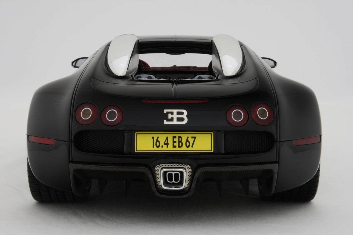 BUGATTI Veyron (2005) - 1:8 scale