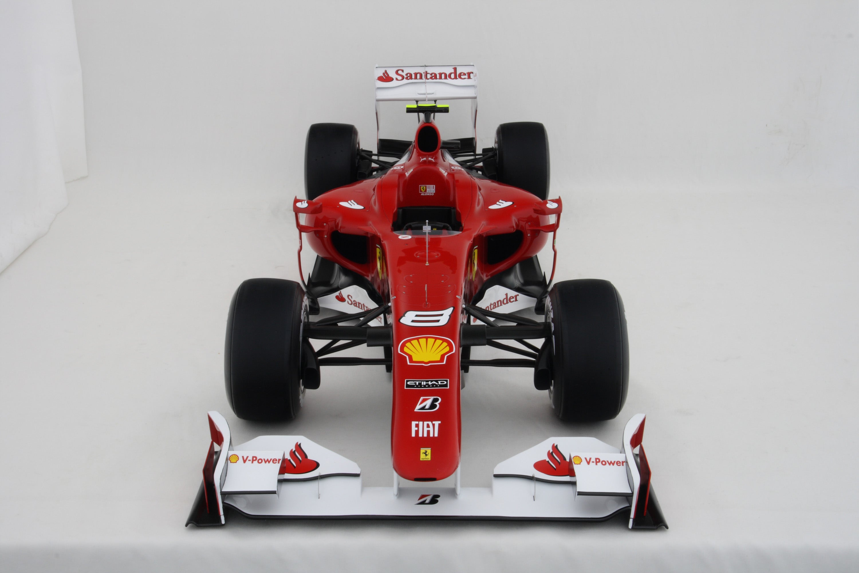 Amalgam Ferrari F150 1/12 Alonso F1 モデル Ferrari F10 - 2010 Bahrain Grand Prix - Alonso – Amalgam Collection