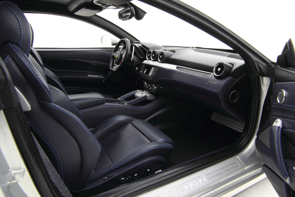 Ferrari FF (2011)