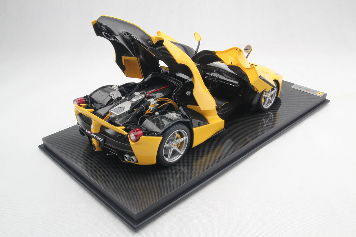 Ferrari LaFerrari (2013) - Jaune - Échelle 1:8