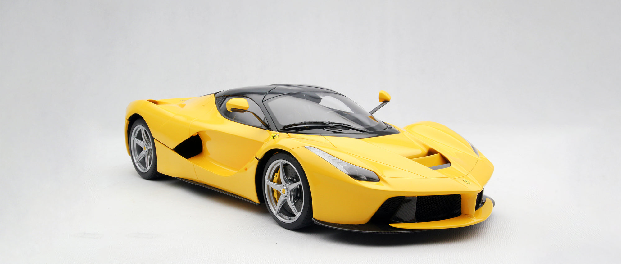 Ferrari LaFerrari (2013) – Amalgam Collection