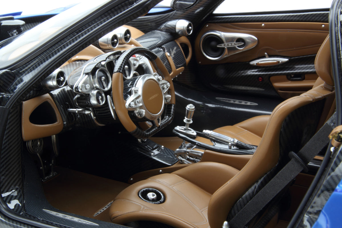 Pagani Huayra (2011) - Blue