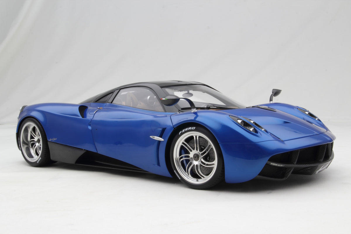 Pagani Huayra (2011) - Blue