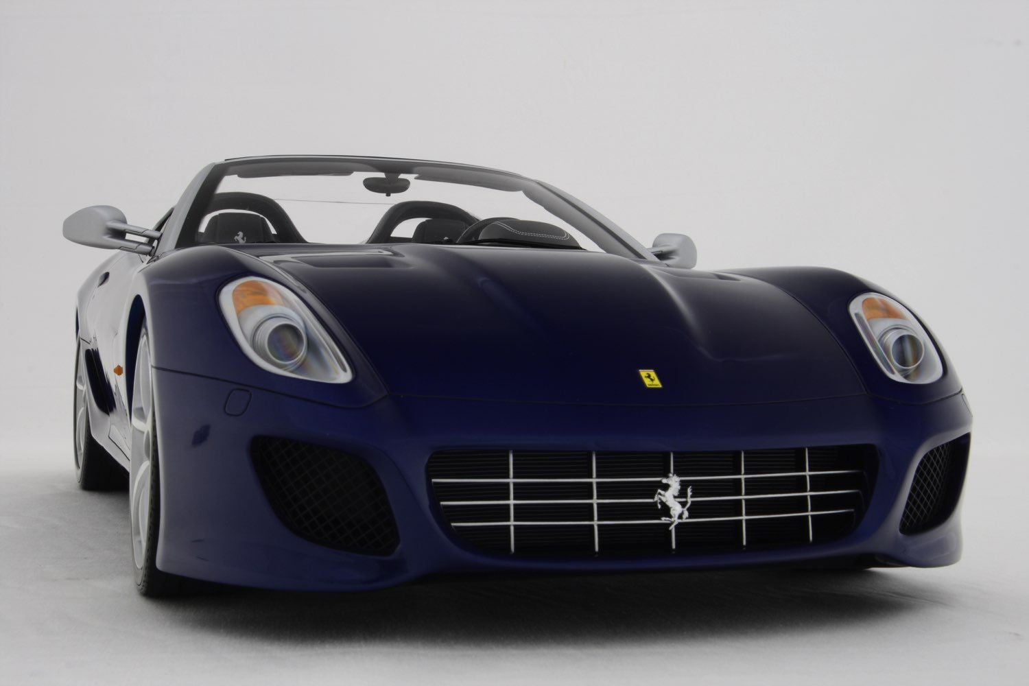 Ferrari  SA Aperta  – Amalgam Collection