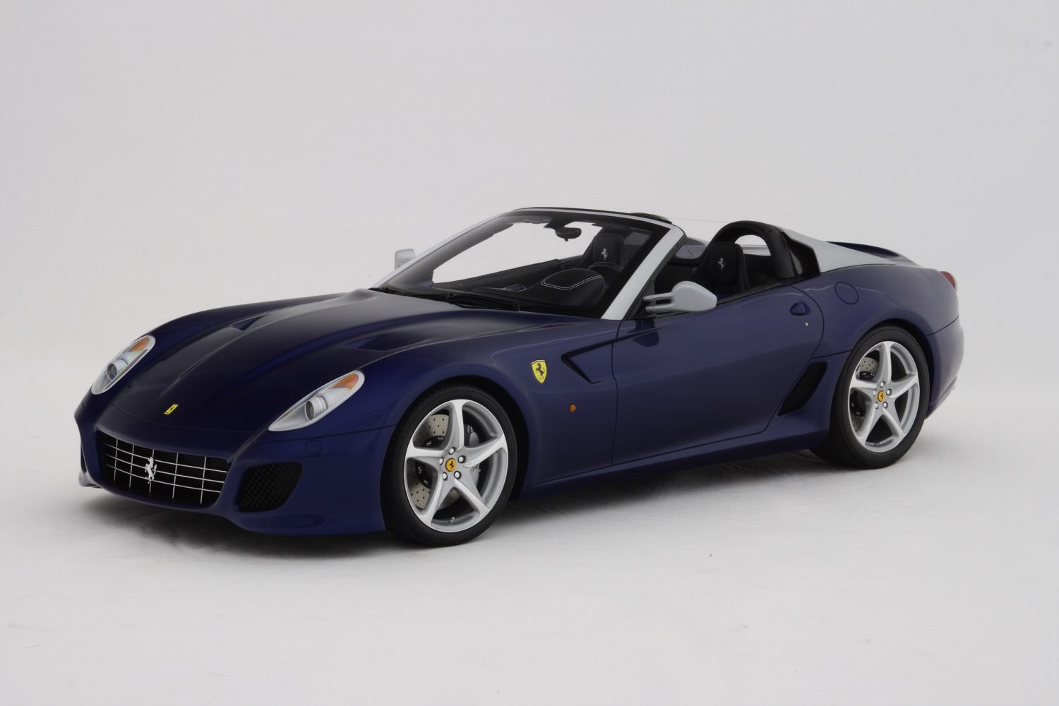 Ferrari 599 SA Aperta (2010) – Amalgam Collection